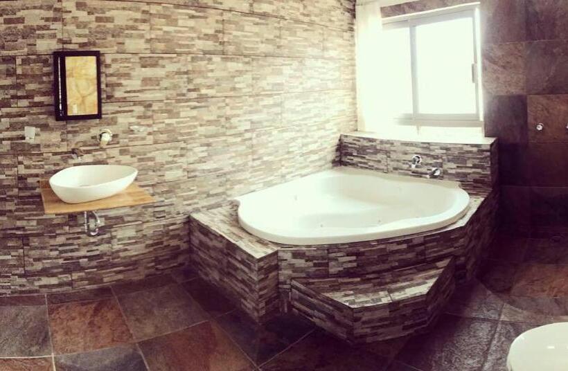 Отель Los Pinos Centro