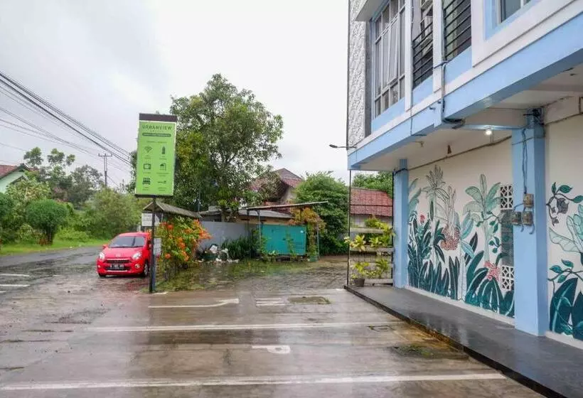 ペンション Reddoorz Near Rsud Margono Purwokerto 3