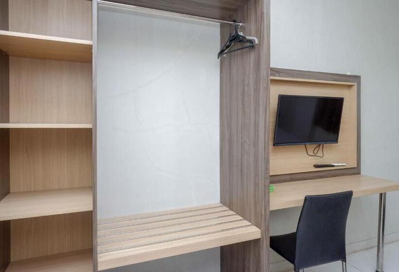 פנסיון Reddoorz Near Rsud Margono Purwokerto 3