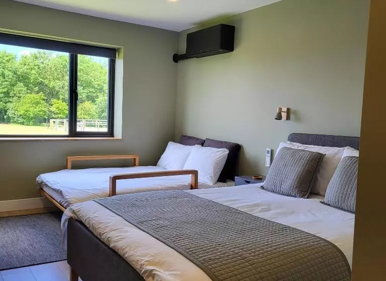 Majatalo Open Acres Accommodation And Airport Parking
