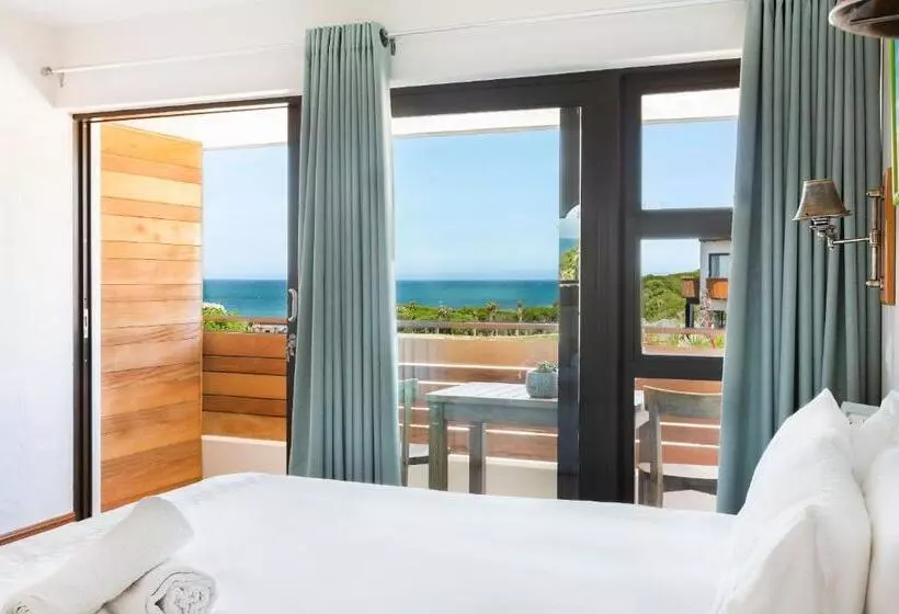 تختخواب و صبحانه Atsupers Accommodation