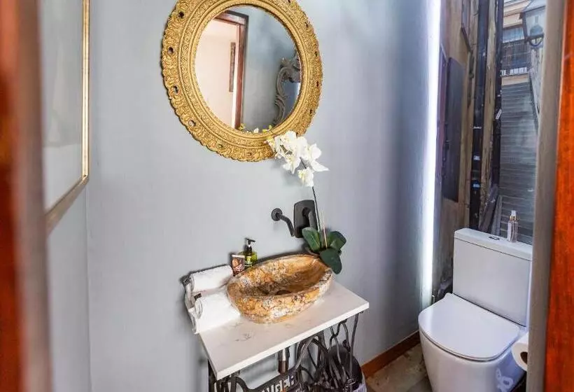 تختخواب و صبحانه Atsupers Accommodation