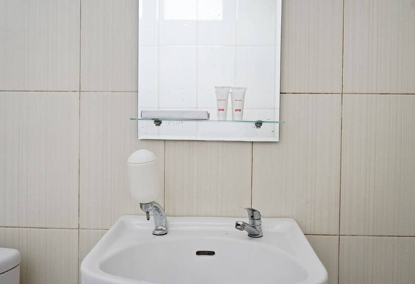 酒店 Oyo 1167 Home Sty Residence