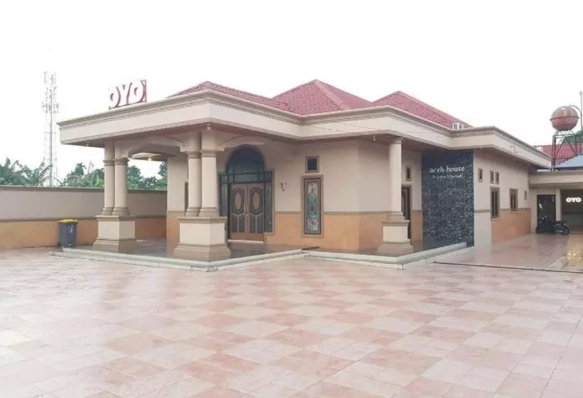 ホテル Oyo 1286  Syariah Aceh House