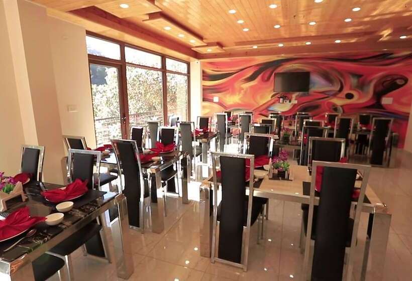 ホテル White Pearl