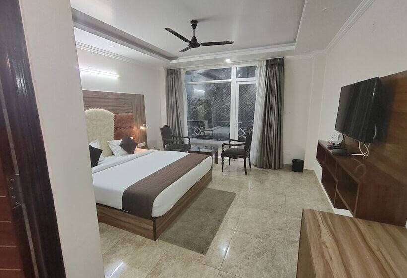 ホテル White Pearl