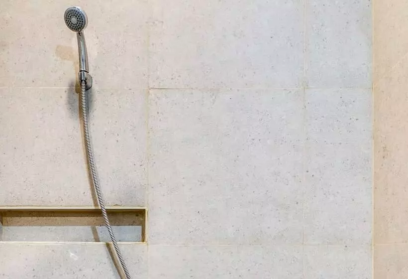 ペンション Reddoorz Plus Near Taman Ismail Marzuki