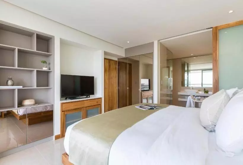 Chi  The Residence