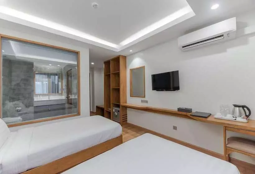 هتل The Gandamar