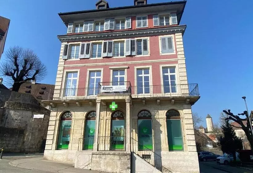 ペンション The 5 Continents