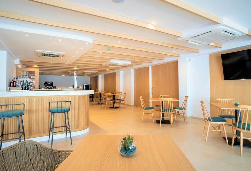 ホテル Seasun Aniram