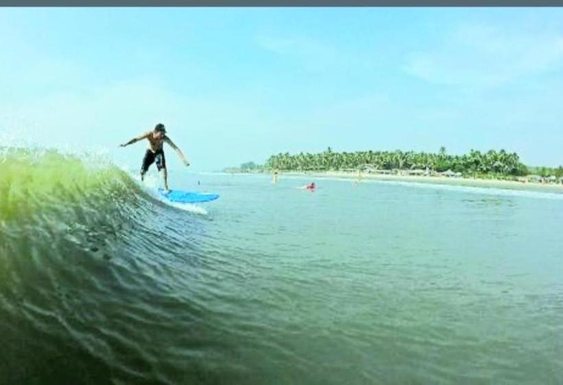 Pensão Samantha Inn Beach Resort