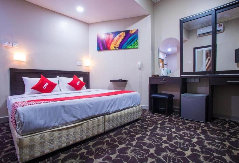 Adak Hotel By Oyo Rooms