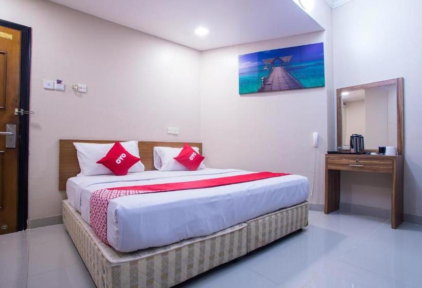 Adak Hotel By Oyo Rooms