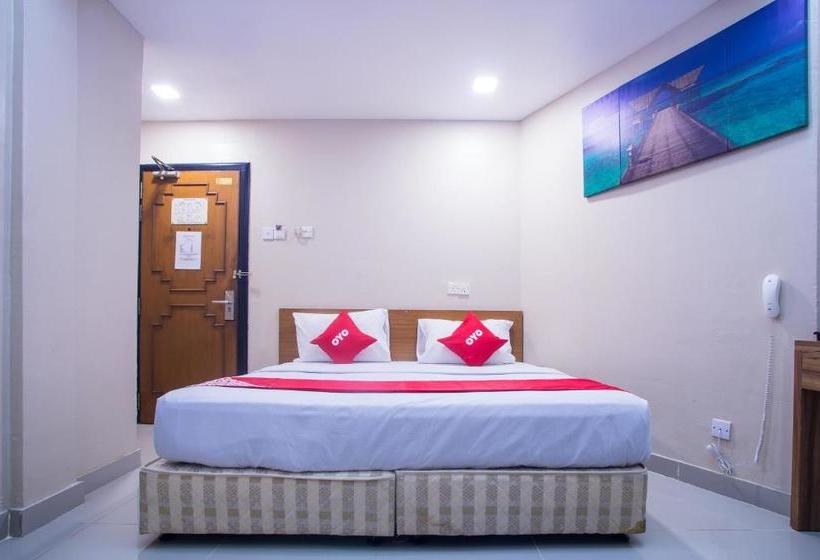 Adak Hotel By Oyo Rooms