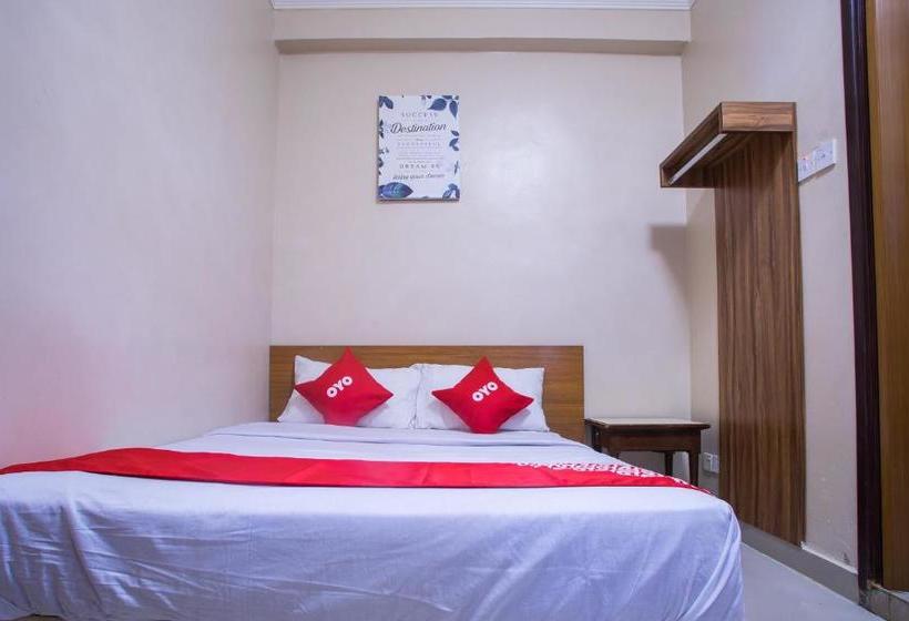Adak Hotel By Oyo Rooms