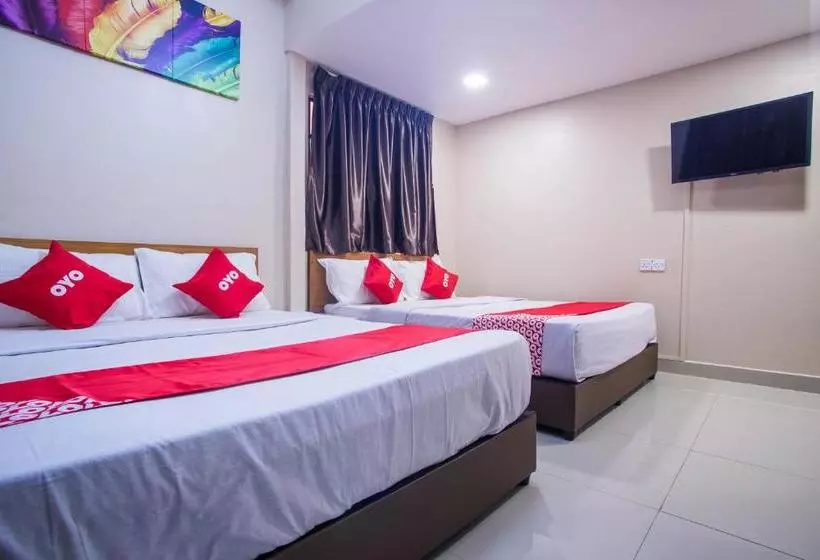 Adak Hotel By Oyo Rooms