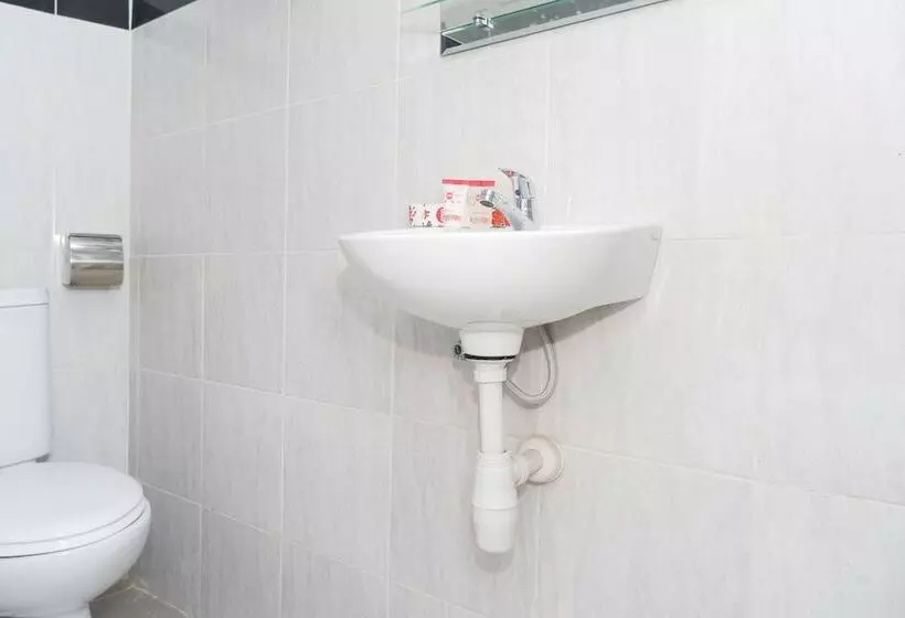 Hotel Candi Residence By Oyo Rooms