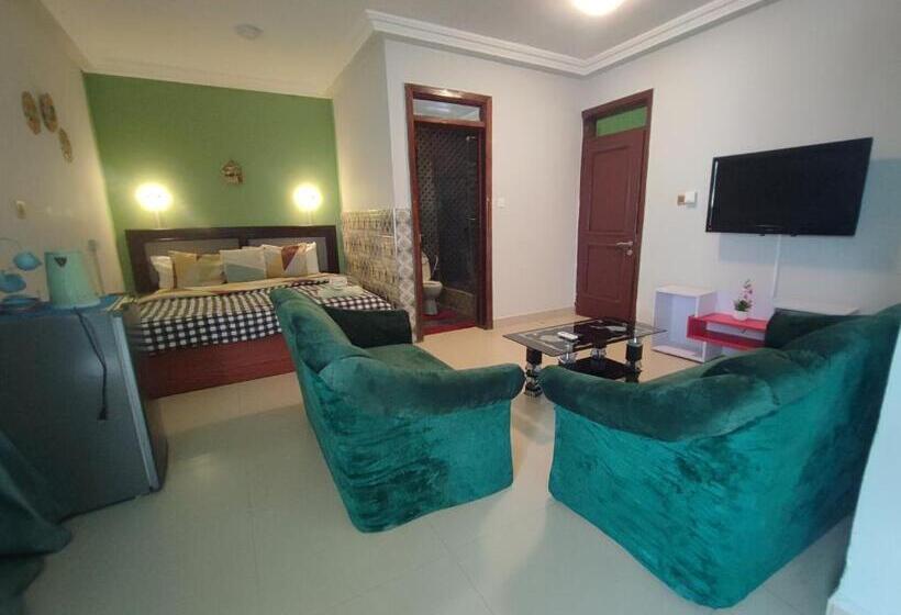 Отель Ellisa Hospitality And