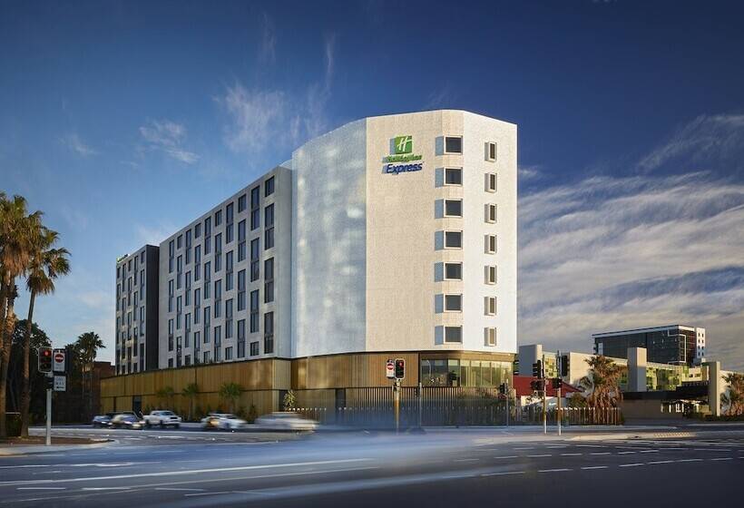 فندق Holiday Inn Express Sydney Airport, An Ihg