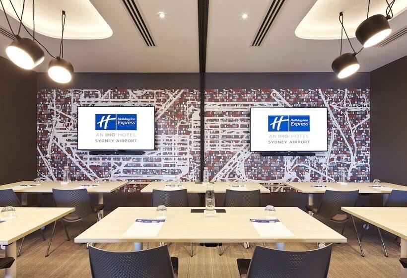 فندق Holiday Inn Express Sydney Airport, An Ihg
