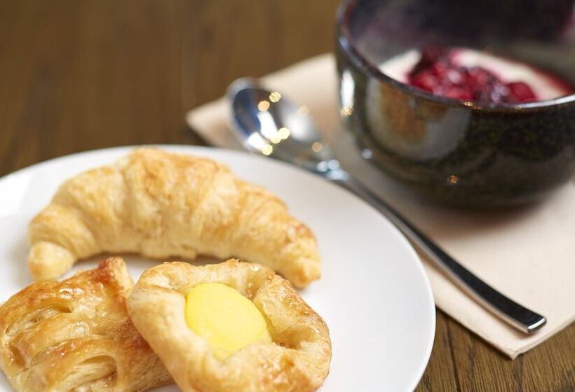 فندق Holiday Inn Express Sydney Airport, An Ihg