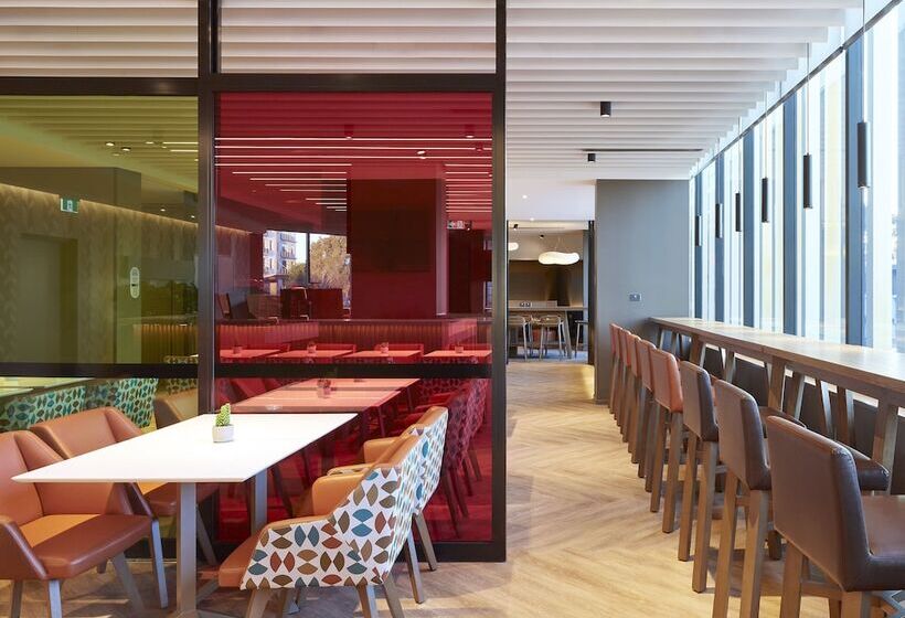 فندق Holiday Inn Express Sydney Airport, An Ihg