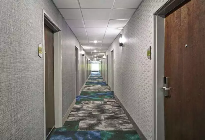 ホテル Home2 Suites By Hilton Grand Rapids North
