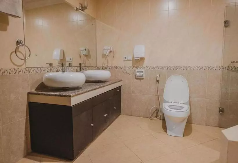 Hotelli Reddoorz Premium @ Jalan Pal 10 Jambi