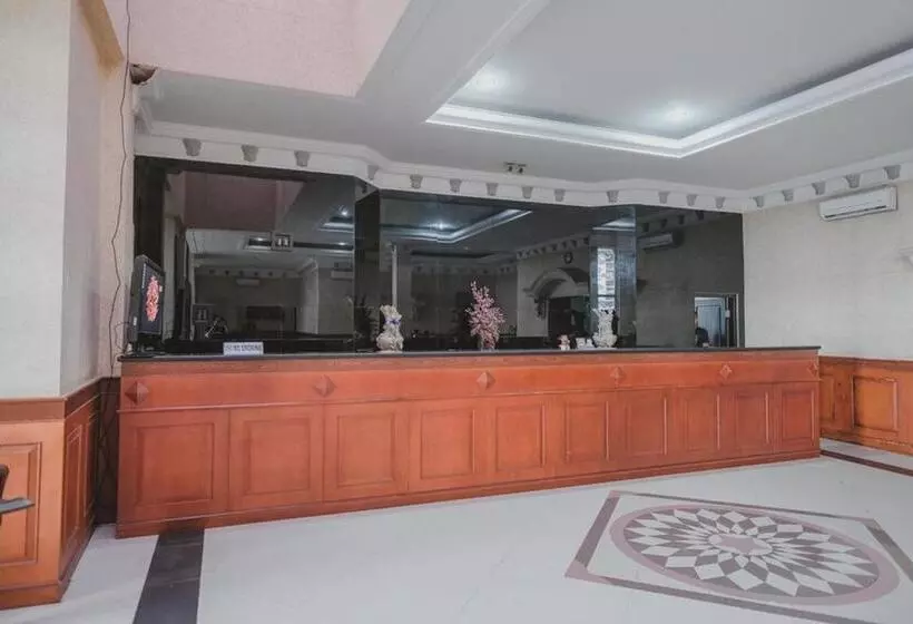 Hotelli Reddoorz Premium @ Jalan Pal 10 Jambi