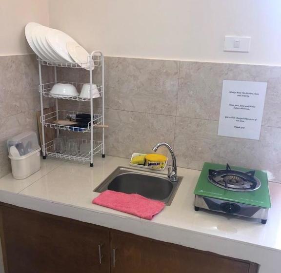 호텔 Zen Rooms Mjd Puerto Galera