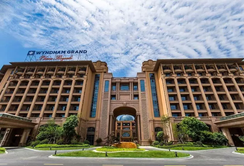 Hotelli Wyndham Grand Plaza Royale Kaicheng Anji