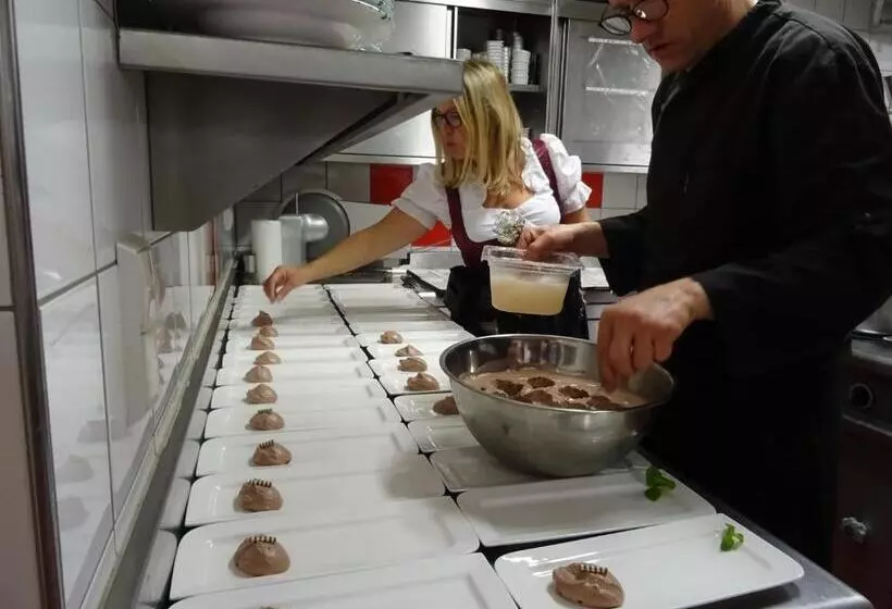 Majatalo Berggasthof Edelweiss