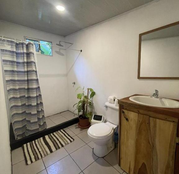 펜션 El Gato Rojas Surf Hostel