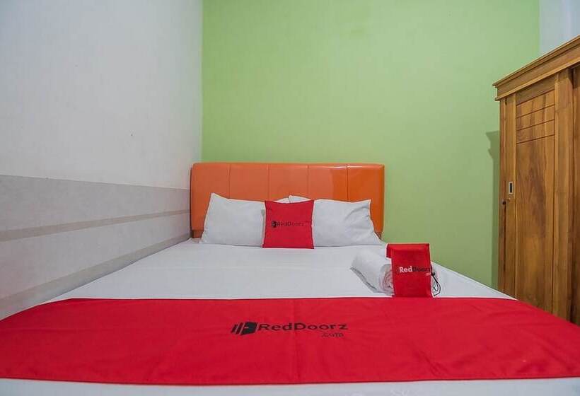 Panzió Reddoorz Near Exit Toll Pasteur 3