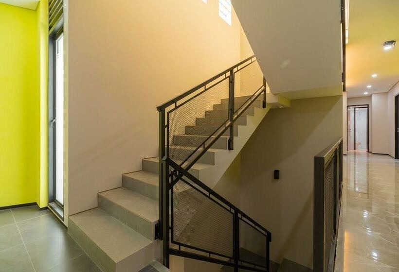 بنسيون Reddoorz Plus Near Senayan City