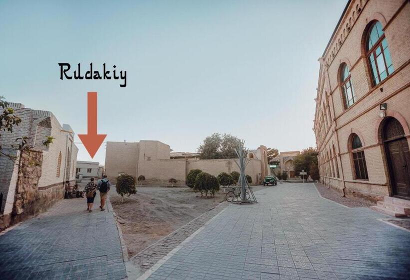 펜션 Rudakiy Guest House