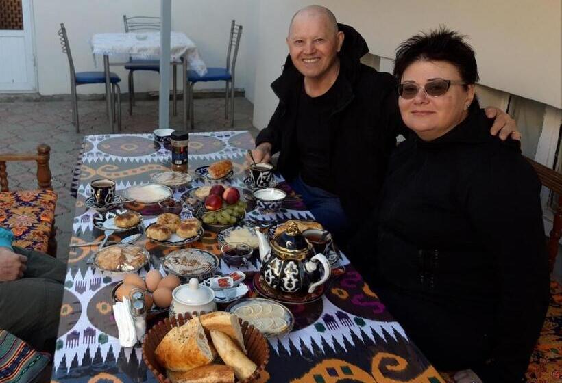 펜션 Rudakiy Guest House