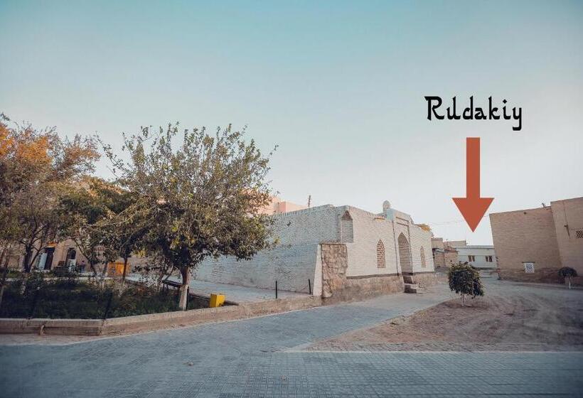 펜션 Rudakiy Guest House