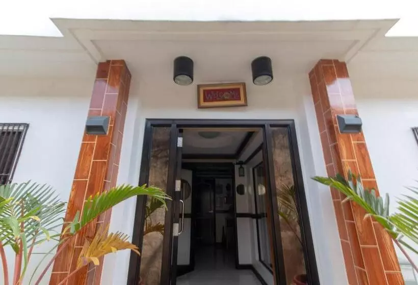 ホテル Reddoorz At Minas Place 1 Tacloban