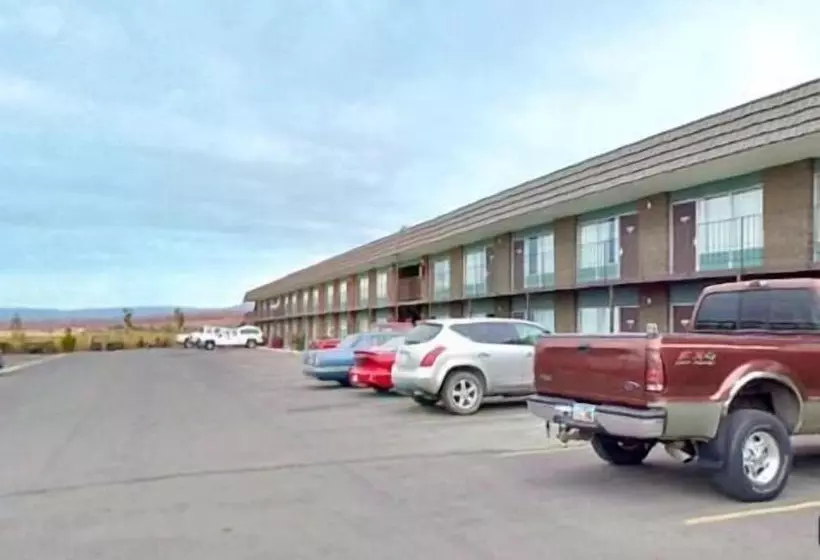 酒店 Americas Best Value Inn Roosevelt/ballard