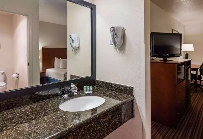 Отель Best Western Capital City Inn