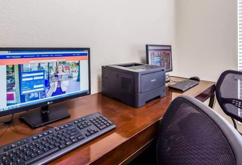 Отель Best Western Capital City Inn