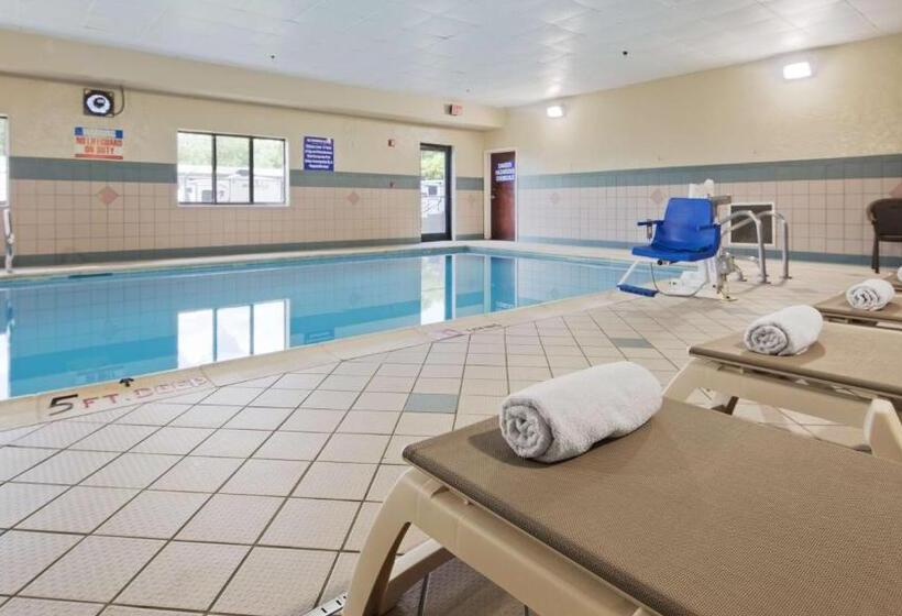 فندق Best Western Elkhart Inn & Suites