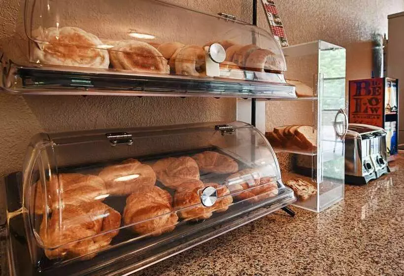 ホテル Best Western Monticello Gateway Inn