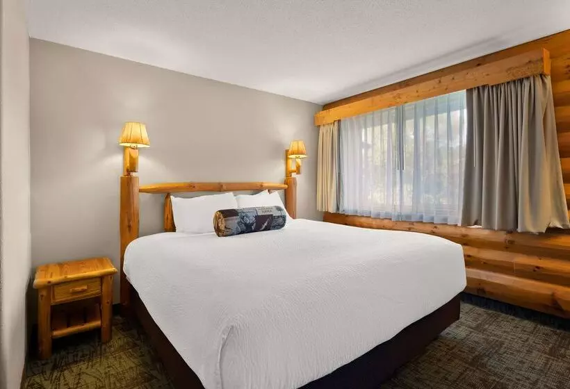 בית מלון כפרי Best Western Northwoods Lodge