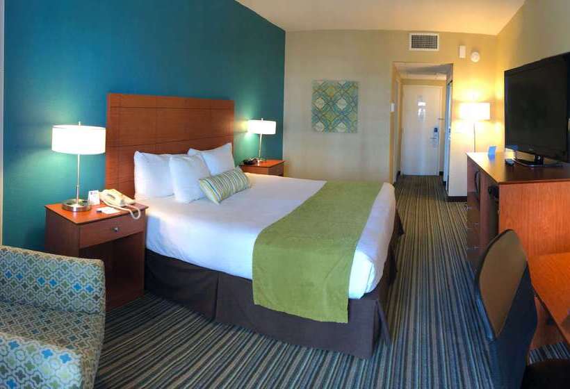 בית מלון כפרי Palm Tree Club Miami