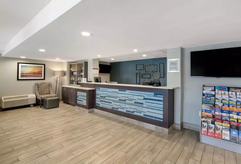 Отель Best Western Plus Alexandria Fort Belvoir