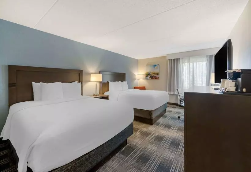 Отель Best Western Plus Alexandria Fort Belvoir