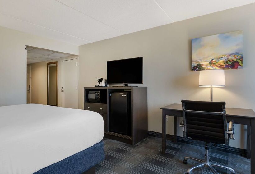 فندق Best Western Plus Alexandria Fort Belvoir